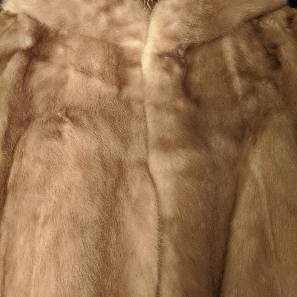 Oleg Cassini Fur Coat - Picture 3 of 5